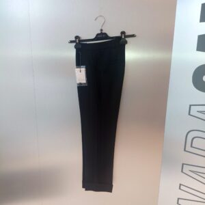 26-001 hlače Erika z robom - črna