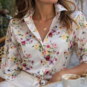 W070 vzorčasta bluza